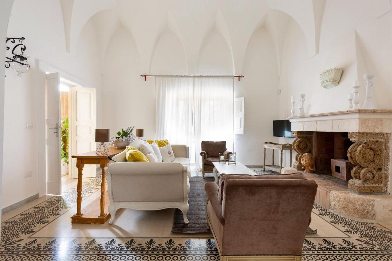 Villa Thea Charming House Каровиньо Экстерьер фото